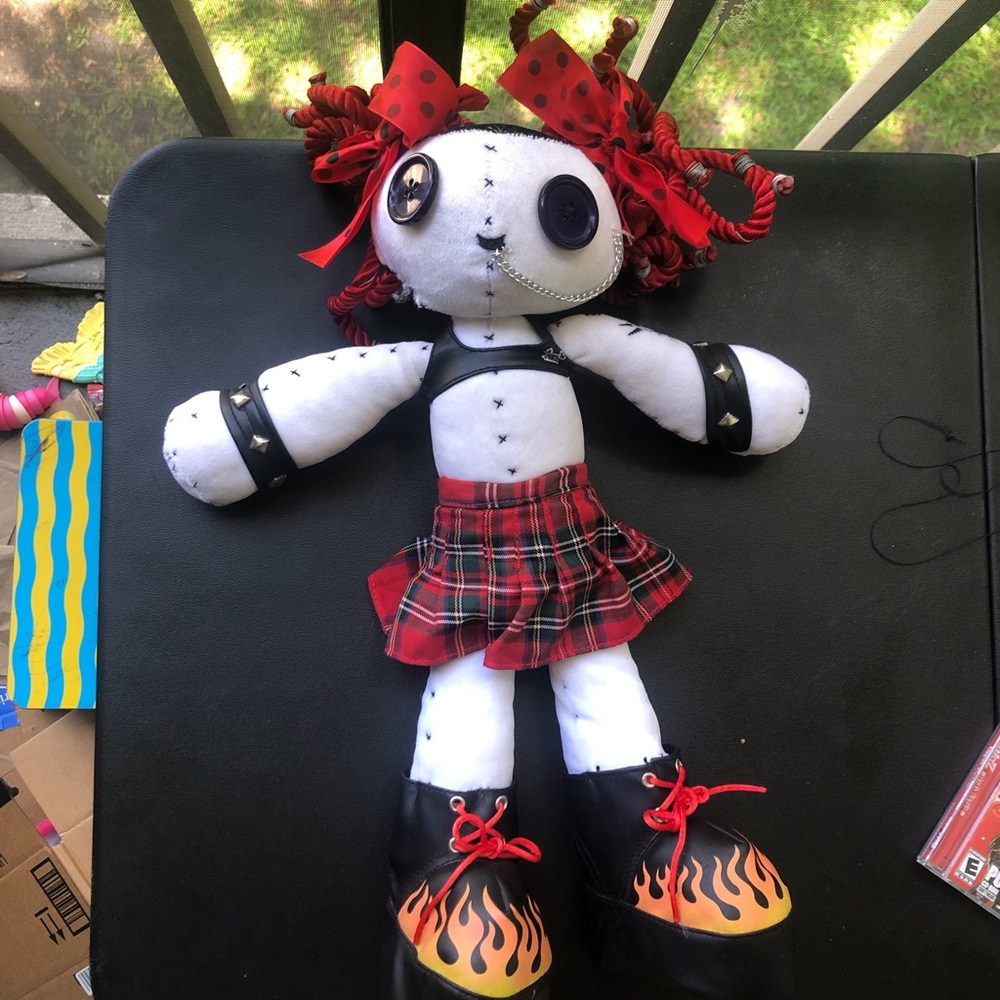 HOT TOPIC exclusive from early 2000’s RARE Jaded Jenny goth 18” dark rag doll